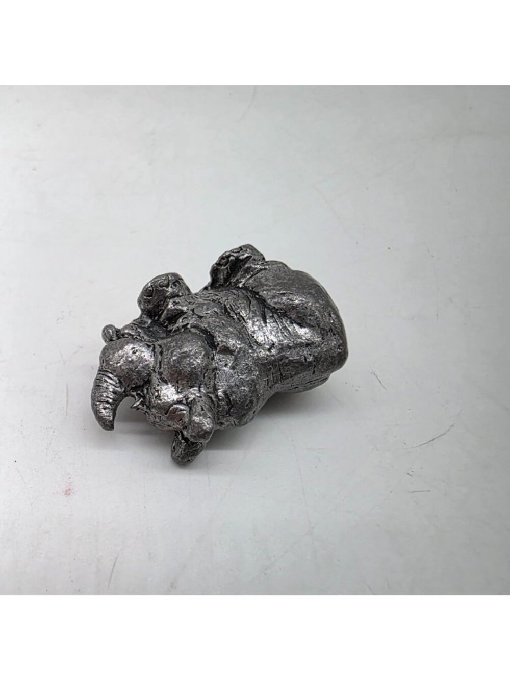 Small Pewter Rhinoceros Figurine Handcrafted For Display Or Collectors 1.5" - Picture 8 of 8